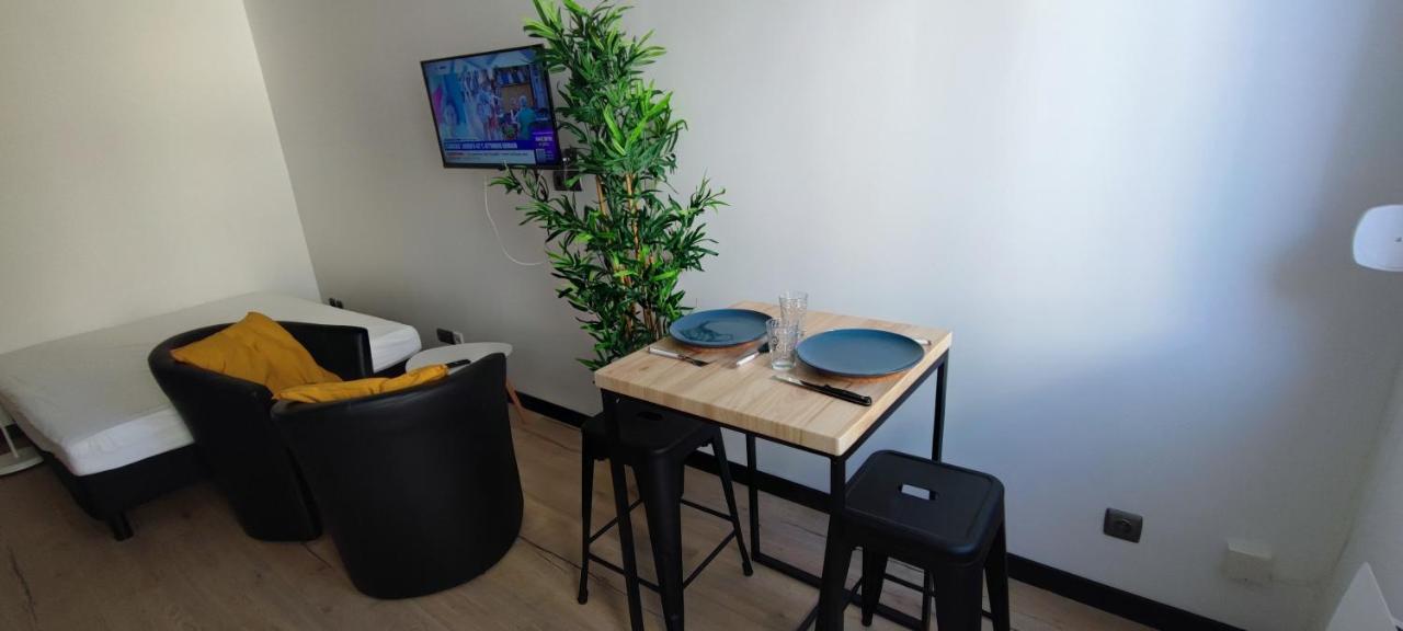 **Studio Holidays** Centre Ville 20 M2 Chalons-en-Champagne Exterior photo